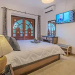 Villa M Near Walking Street Electricity Included