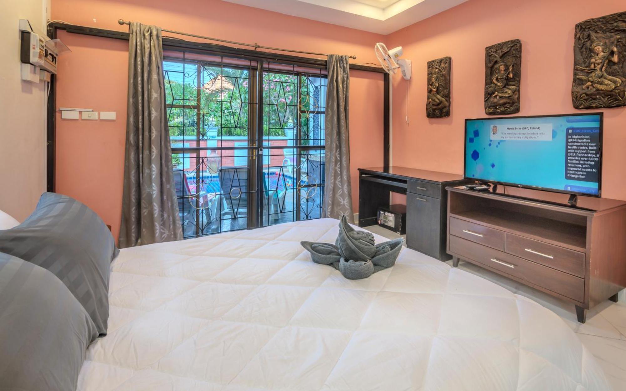 M Near Walking Street Electricity Included Villa